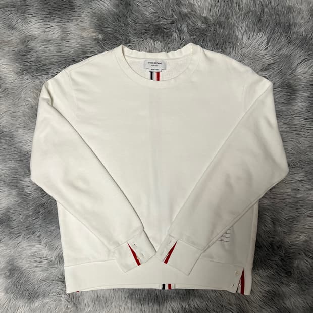 톰브라운 백삼선 맨투맨