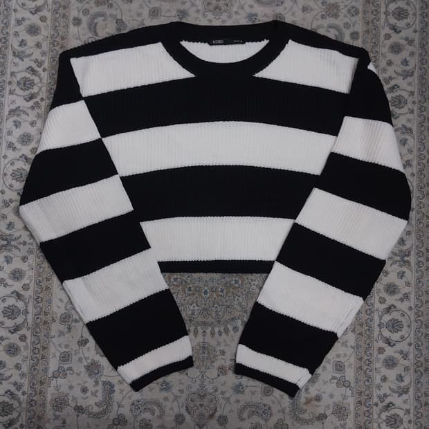 Mixxo 크롭 스트라이프 니트 M (66반까지)