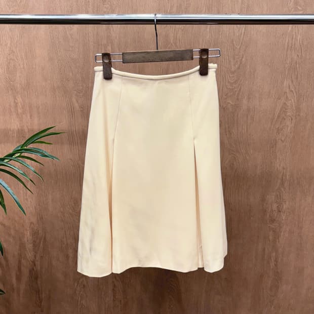 베르사체 A라인 미디 울 스커트 옆면 지퍼 안감 절개선 디테일 아이보리