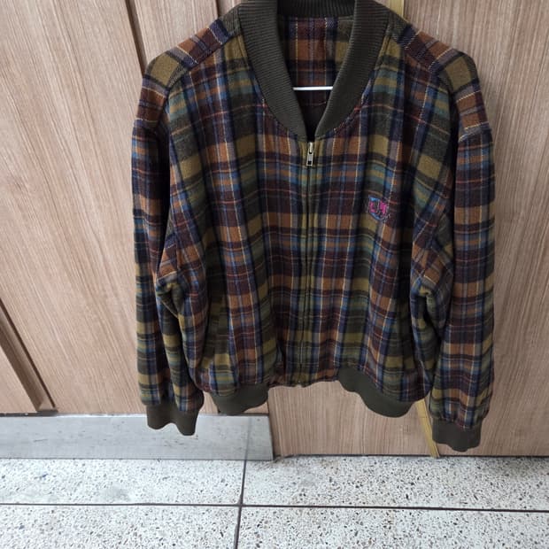 아식스 올드스쿨 울 자켓