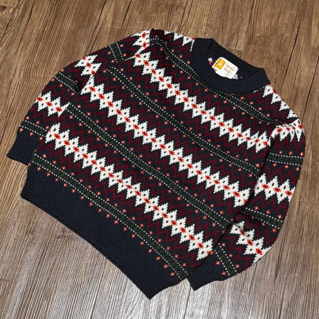 화이트 스태그 도쿄 노르딕 패턴  니트 스웨터