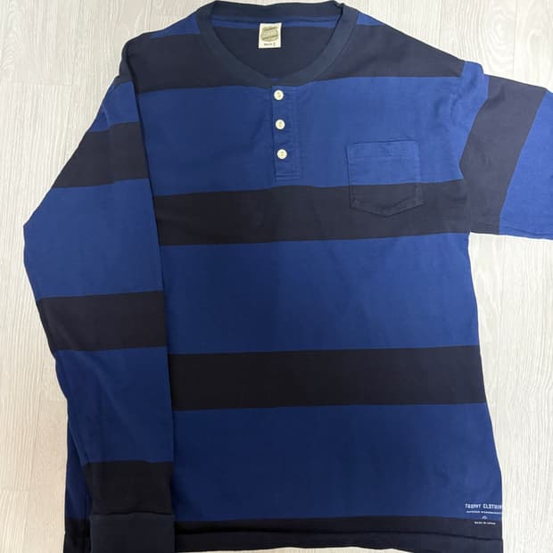 트로피 클로딩 보더 헨리넥