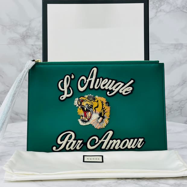 구찌 타이거 자수 클러치 그린