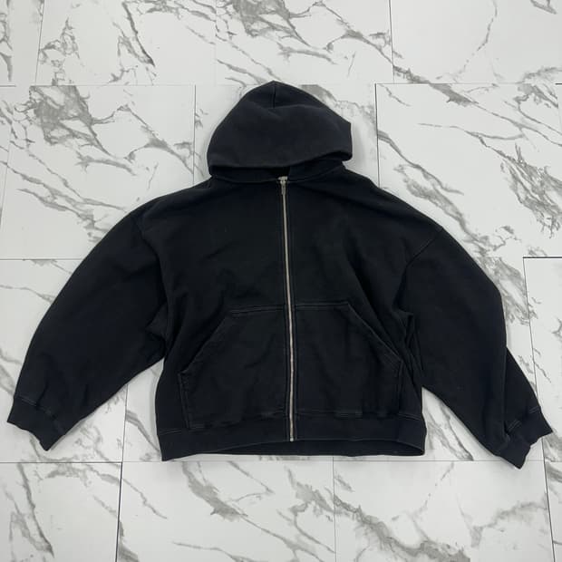 파사드패턴 피그먼트 블랙 후드집업