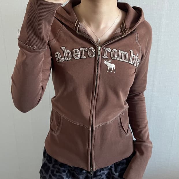 zip up hoodie