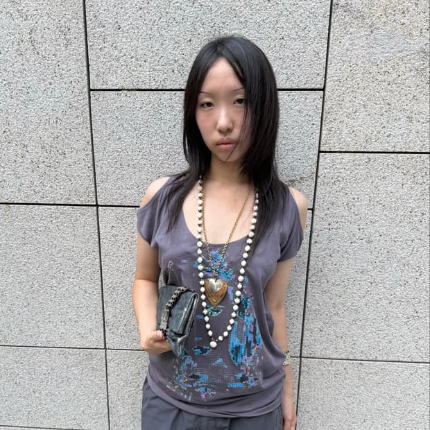 디젤 픽셀 그래픽 프린트 오픈숄더 탑