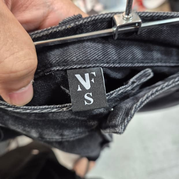 NF 빈티지 블랙 데님팬츠