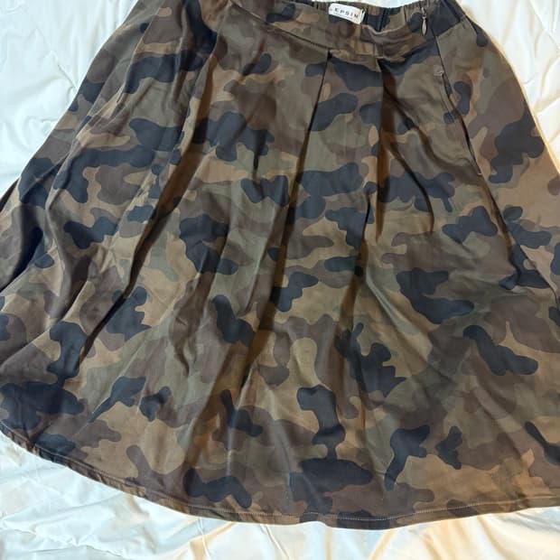Vintage camo skirt