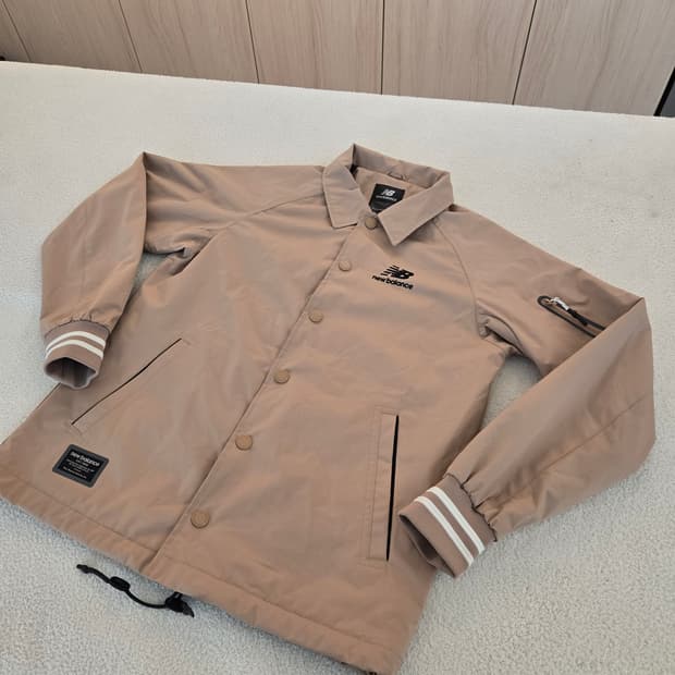 뉴발란스 코치자켓 베이지색 S