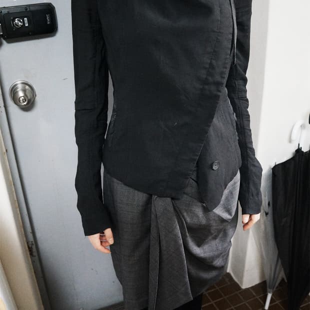 헬무트 랭 스트랩 넥 자켓