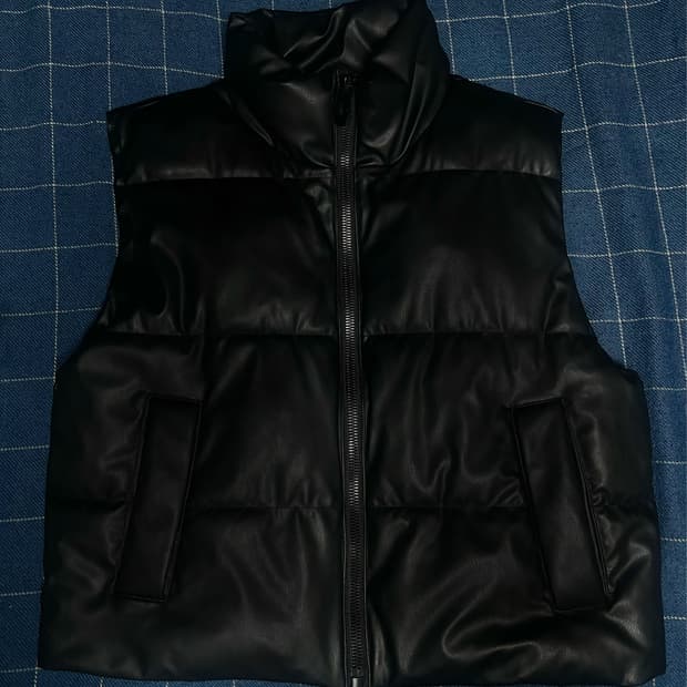 Zara 블랙 패딩 조끼