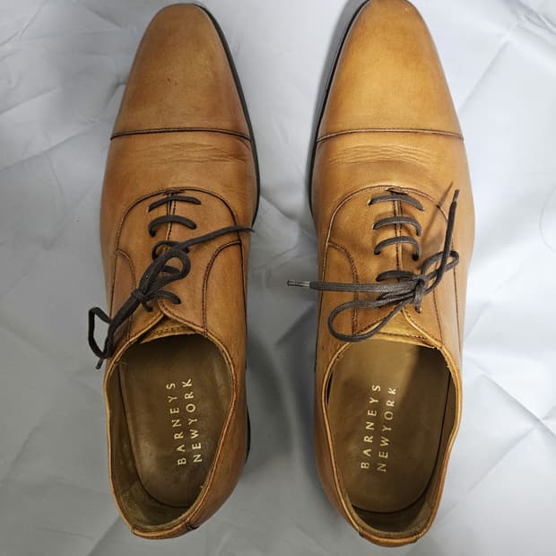 BARNEYS NEW YORK의 카멜 옥스포드