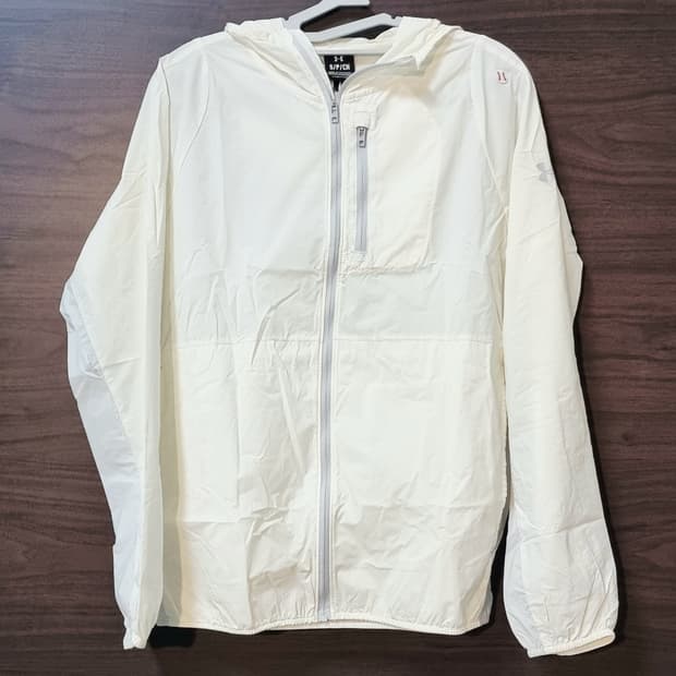 언더아머 후드 집업 바람막이 점퍼 (55-날씬66/표기S) 상태최상