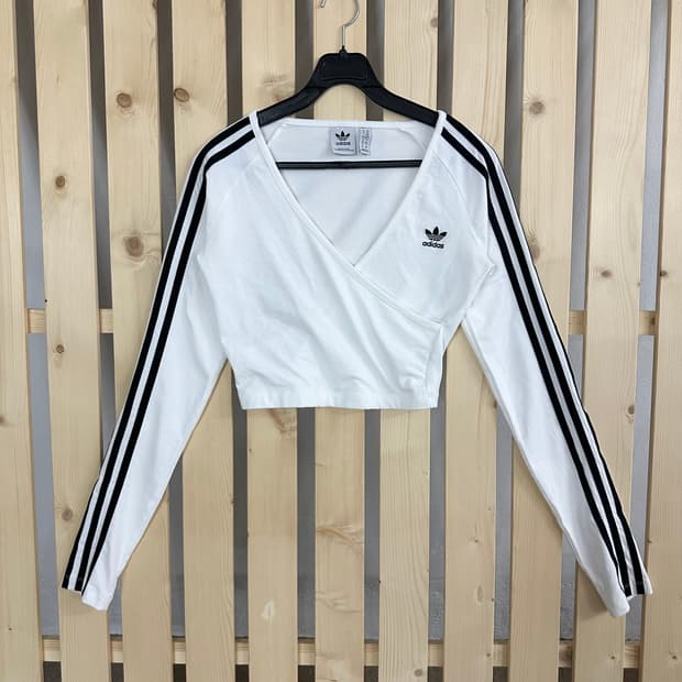 (S) 아디다스 화이트 클래식 크롭티