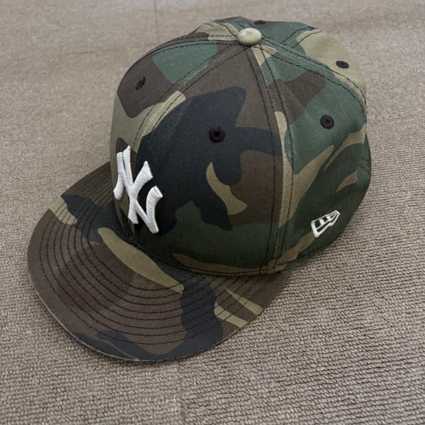 뉴에라 뉴욕양키즈 카모 캡 