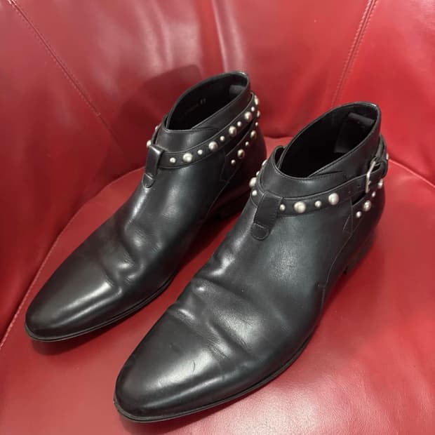 (구매글) 생로랑 조드퍼 스터드 부츠 42사이즈 270mm 구합니다,