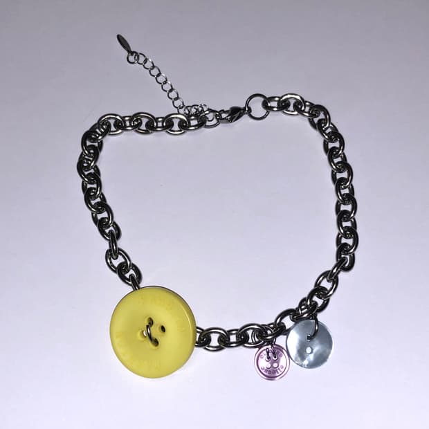 vintage button necklace 1