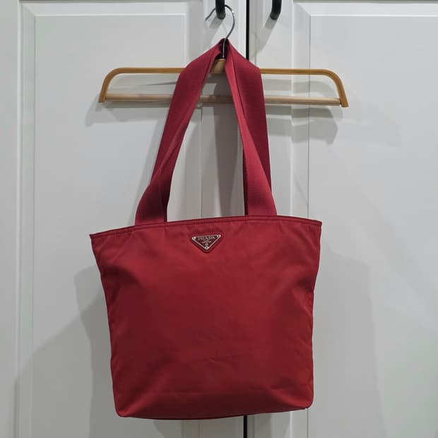 프라다 나일론 테수토 삼각로고 토트백