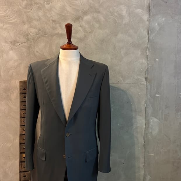 Kiton 키톤 테일러드 자켓 105