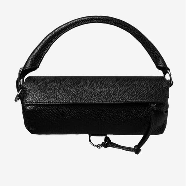Open yy pillow handle bag, Black