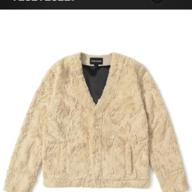 Yeseyesee Faux Fur Cardigan Beige