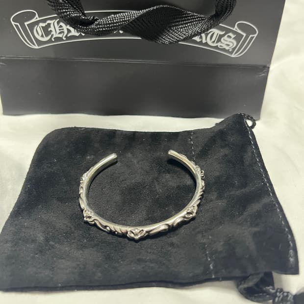 크롬하츠 sbt뱅글 팔찌 us7 팝니다