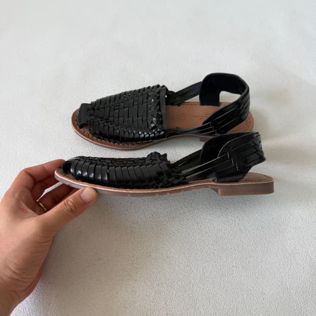 [EU38]Pre owned 레더 위밍 플랫 샌들