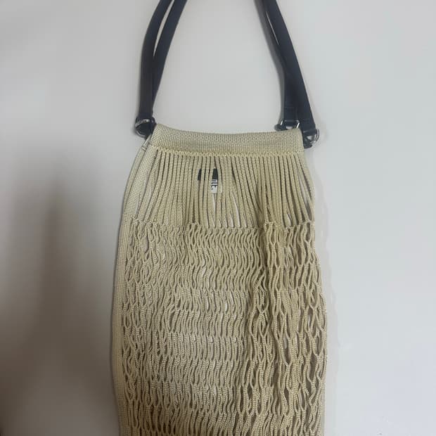 르메르 필트백 미듐사이즈 베이지 컬러