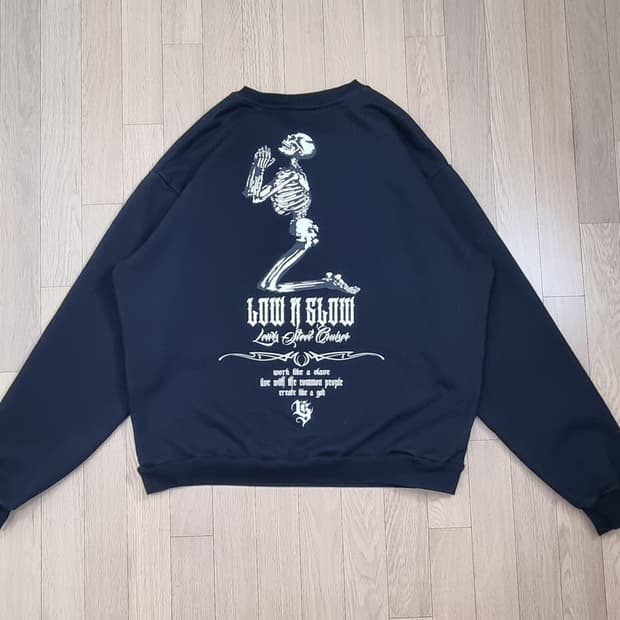 로우 앤 슬로우 스켈레톤 맨투맨 L _ 남성