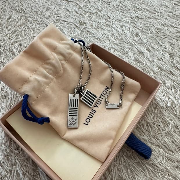 루이비통 다미에 남성 목걸이 os