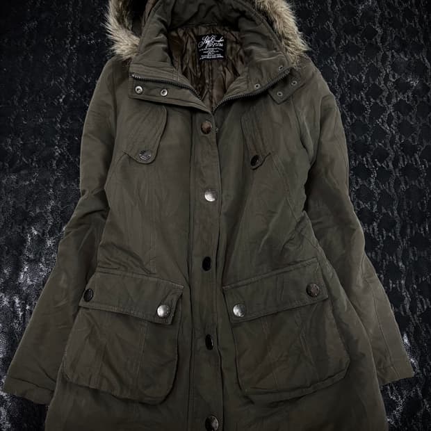 “Vintage” Y2K Grunge Mood Fur Jacket