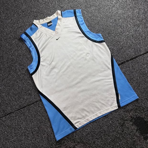 나이키 스우시 스피어드라이 훕텍 나시 4166