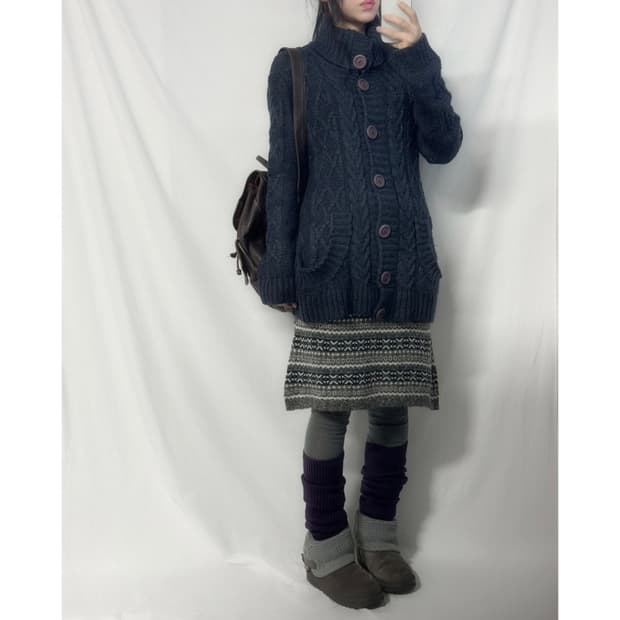 폴딩 넥 포켓 케이블 니트 패턴 가디건