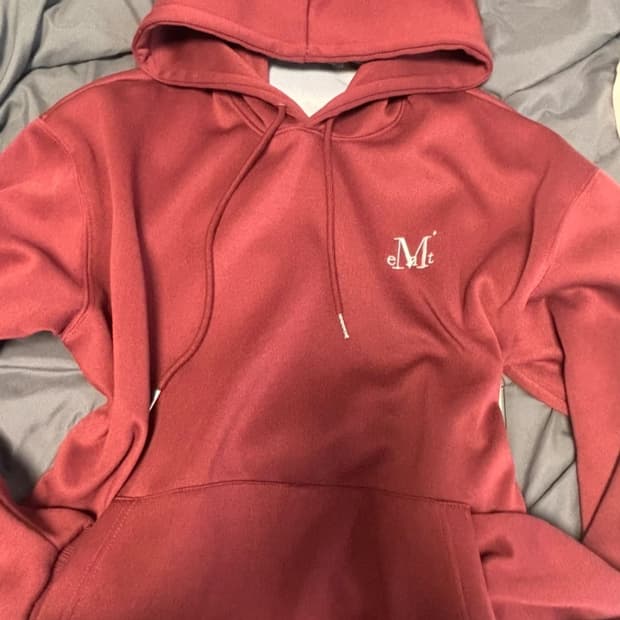 무센트 버건티 후드티 