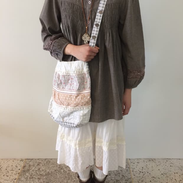 모리걸 패치워크 크로스백