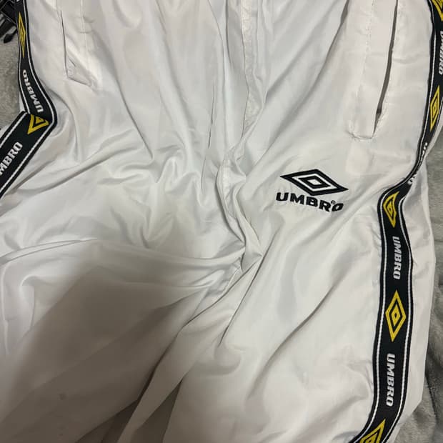 엄브로 트레이닝 팬츠 바지