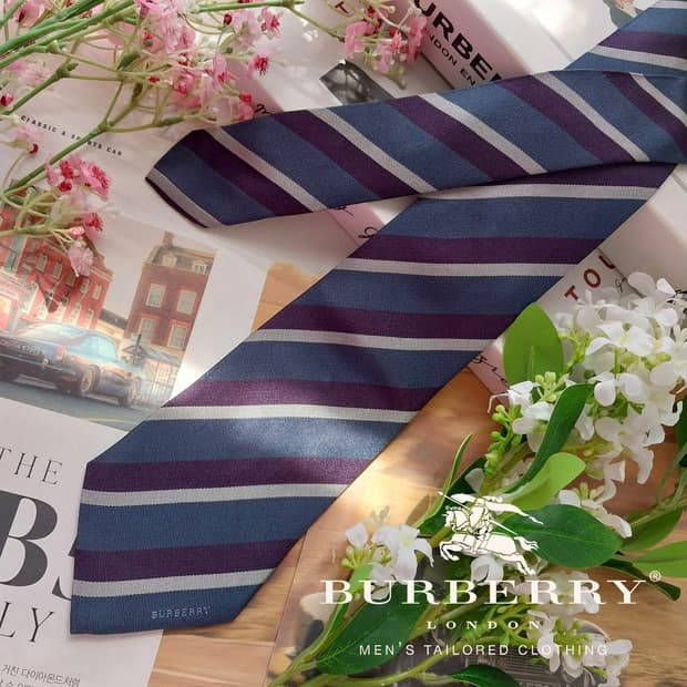 버버리 네이비 퍼플 스트라이프 넥타이 8.5cm A+등급 K2398

