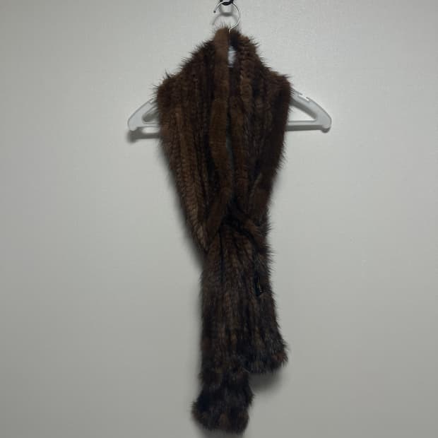 니나리치 밍크 목도리 