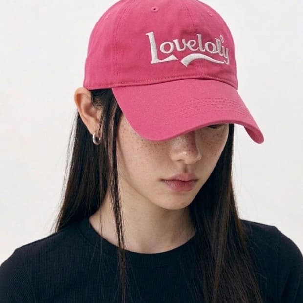 LOLY LOVE LOLY 핑크 실버자수 볼캡 모자