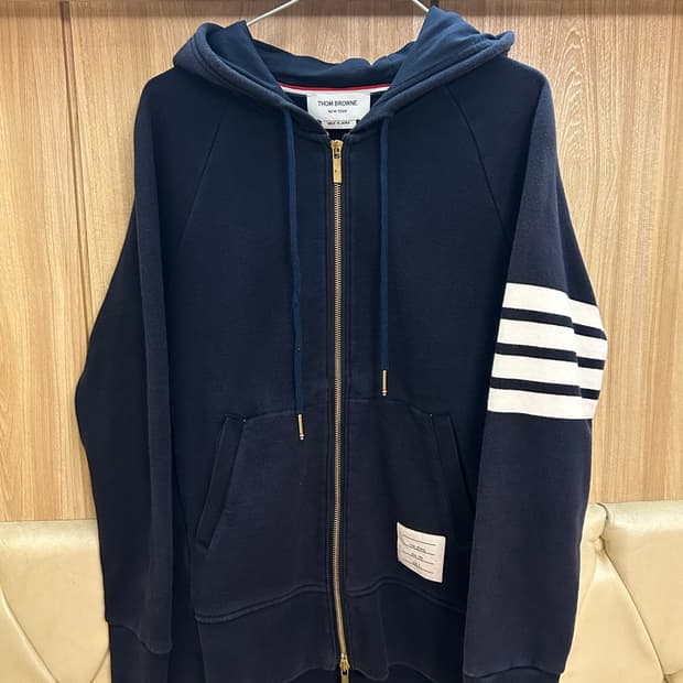 톰브라운 네이비 삼선 후드집업 3사이즈