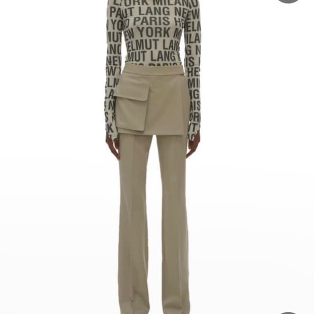 헬무트랭 메쉬 로고 탑