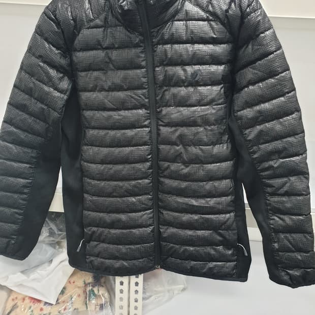 라푸마 정품 오리털경량패딩 100사이즈 팝니다