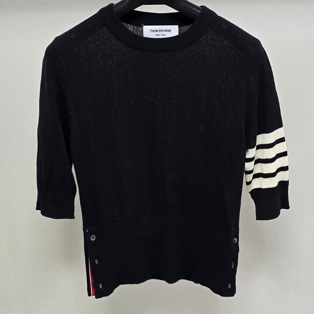 25ss 톰브라운 여성 사선 완장 반팔 니트 38사이즈 판매