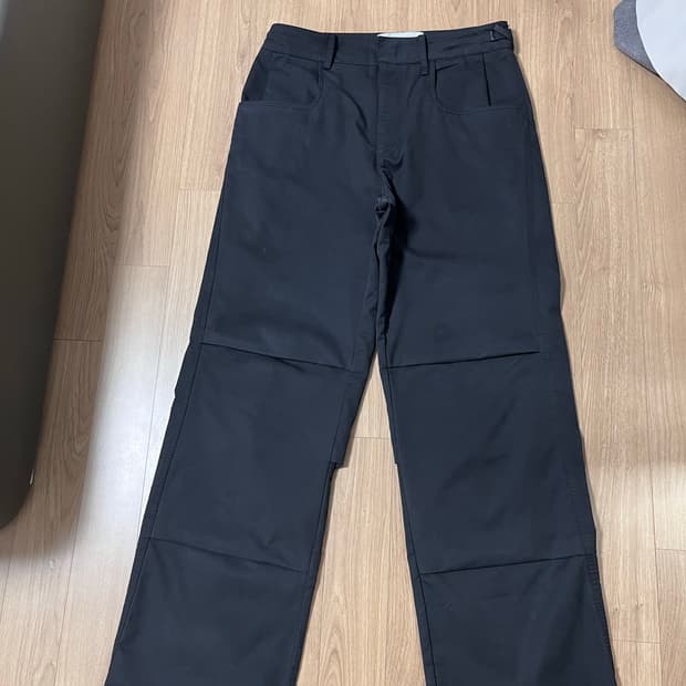 yiyae 이예 하드 팬츠 블랙 L사이즈 팝니다.