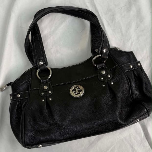 Elegance Paris Black Leather Shoulder Ba