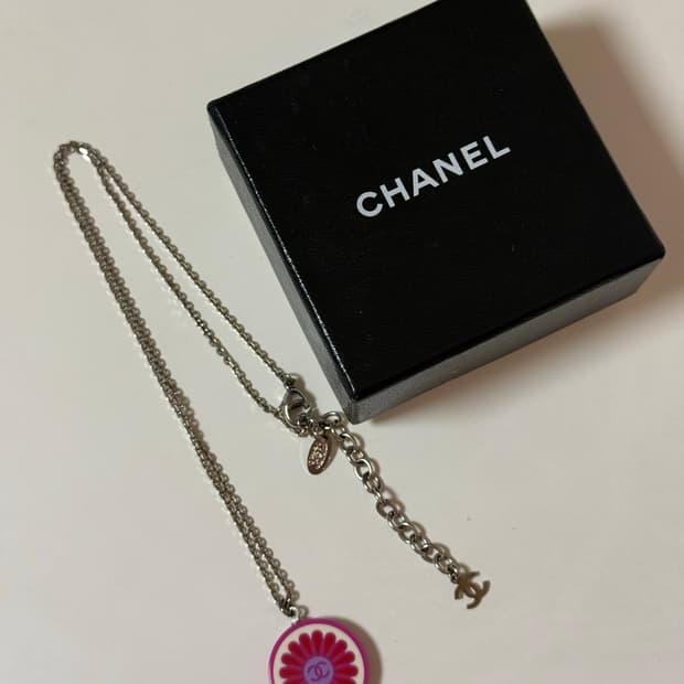 샤넬 플라워 cc로고목걸이(핑크)