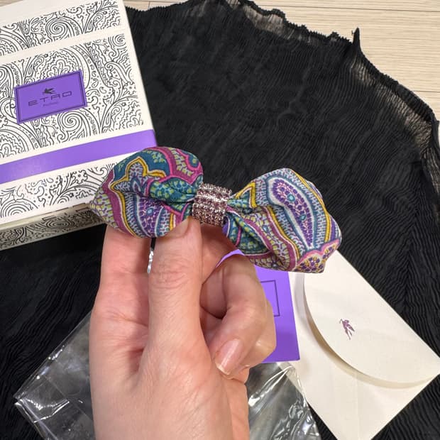 1회착 정품 에트로 고가라인 크리스탈 실크 헤어핀 머리핀 집게핀