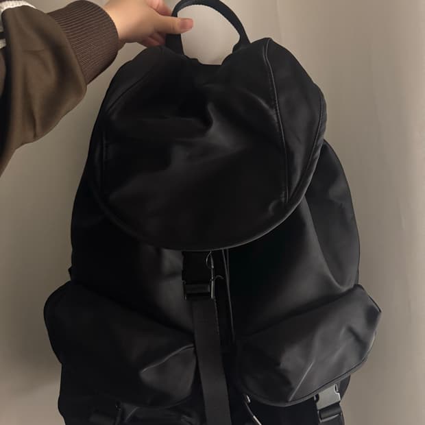 하아카이브 투포켓 백팩 블랙