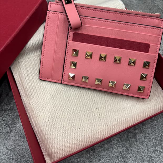 (새상품) 발렌티노 락스터드 카드지갑 미니카드지갑 배이비메탈클럽