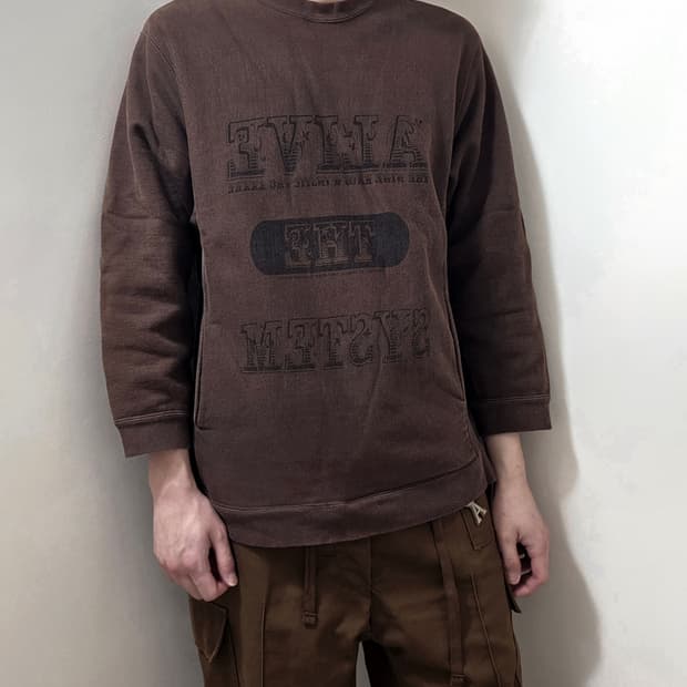 브라운 원워싱 롱 슬리브 티셔츠